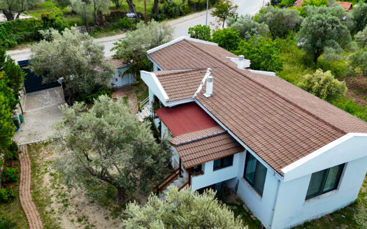 Denizli Mahallesinde 2500 m² Arazi İçinde