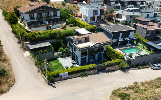 Güzelbahçe’de Lüks Villa