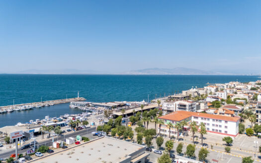 Güzelbahçe Yalı’da Denize 100 Metre /197 m² Arsa İçinde Müstakil Şömineli 3+1 Villa