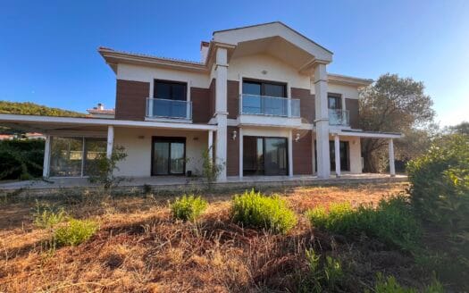 Güzelbahçe’de Sosyal Donatılı, Güvenlikli, Site içerisinde, Deniz Manzaralı Villa..