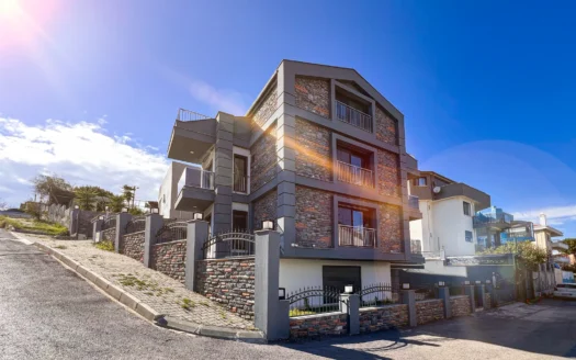 Güzelbahçe Çelebi’de Deniz Manzaralı Müstakil Villa..
