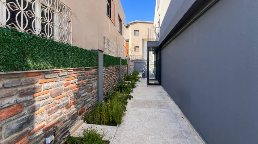 Güzelbahçe Çelebi’de Deniz Manzaralı Müstakil Villa..