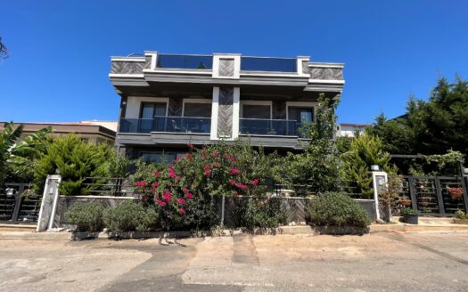 Kahramandere’de Merkezi Lokasyonda Deniz Manzaralı Villa..