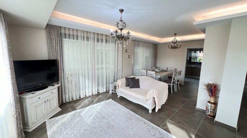 Kahramandere’de Deniz Manzaralı, Asansörlü Villa..