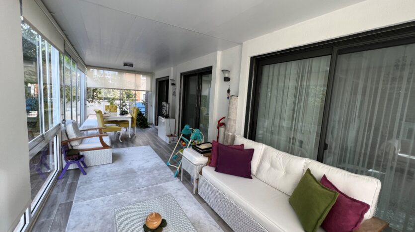 Kahramandere’de Deniz Manzaralı, Asansörlü Villa..