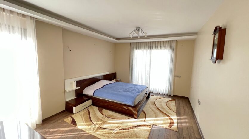 Kahramandere’de Deniz Manzaralı, Asansörlü Villa..