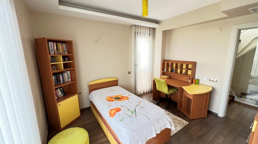 Kahramandere’de Deniz Manzaralı, Asansörlü Villa..