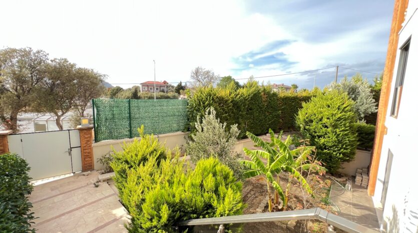 Kahramandere’de Deniz Manzaralı, Asansörlü Villa..