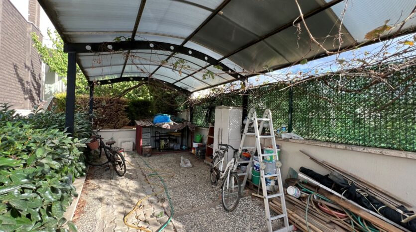 Kahramandere’de Deniz Manzaralı, Asansörlü Villa..