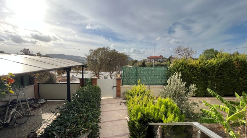 Kahramandere’de Deniz Manzaralı, Asansörlü Villa..