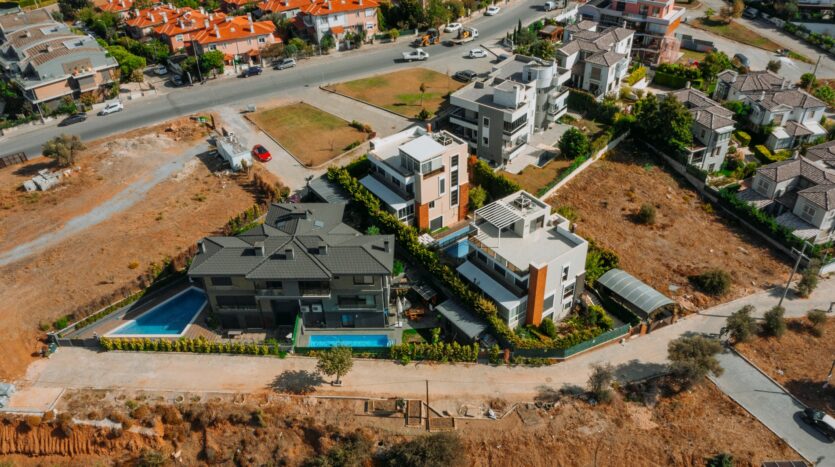 Kahramandere’de Deniz Manzaralı, Asansörlü Villa..