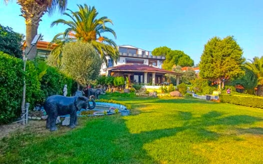 Urla’da Sosyal Tesisli Site İçinde Deniz Manzaralı Müstakil Villa