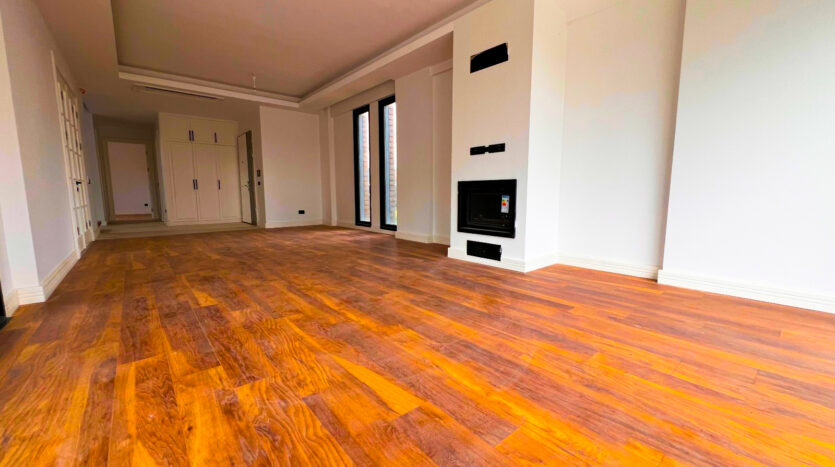 Urla Kuşçular’da Site İçerisinde Villa..