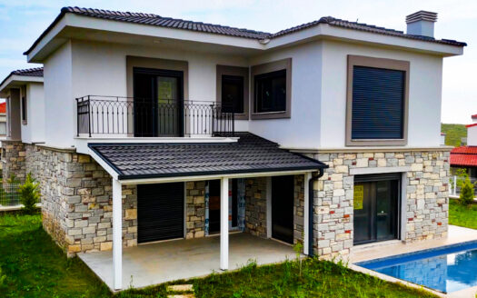 Seferihisar Akarca’da Muhteşem Villa